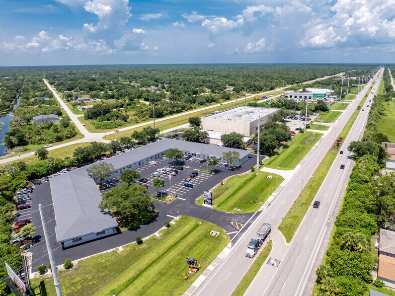 More Photos Of 20020 Veterans Blvd, Port Charlotte Office For Lease