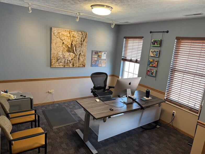 More Photos Of 9930 Johnnycake Ridge Rd, Painesville Office For Sale