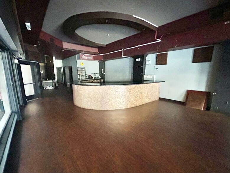 More Photos Of 901-903 E New Haven Ave, Melbourne Storefront Retail Office For Lease