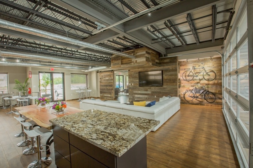 More Photos Of 1310 Rayford Park Rd, Spring Flex For Lease