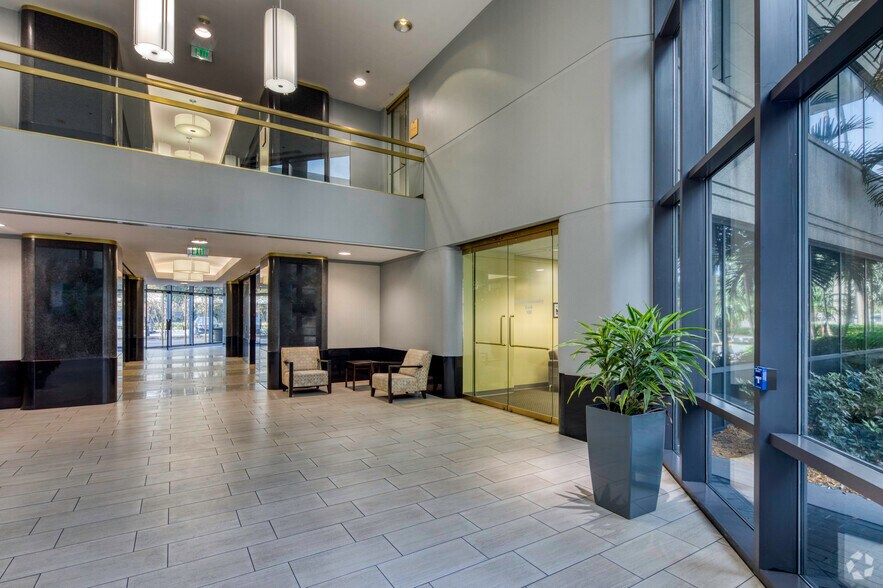 More Photos Of 4350 W Cypress St, Tampa Unknown For Lease