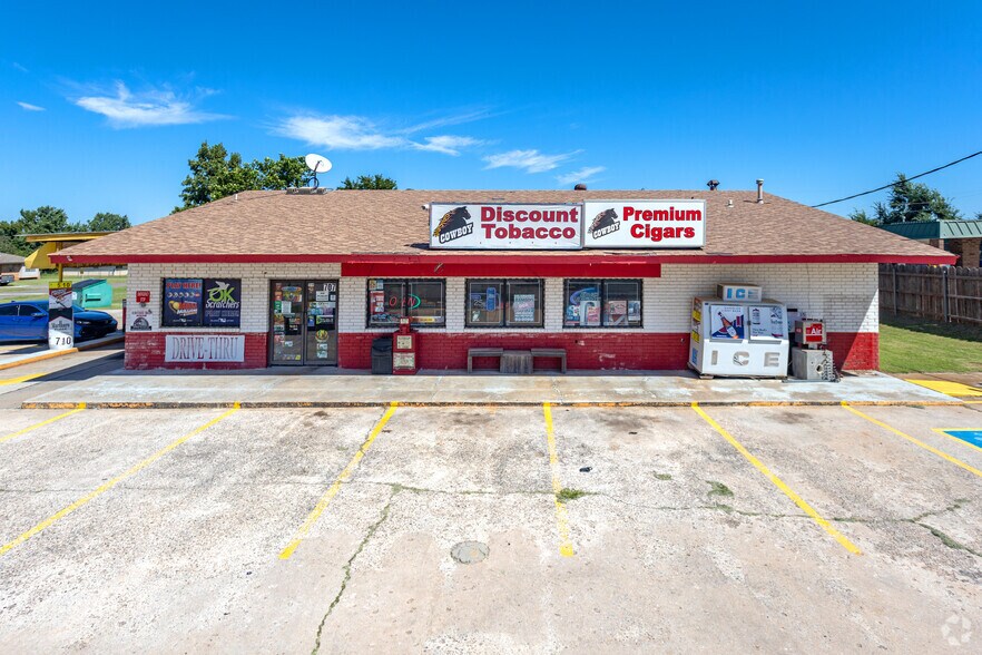 More Photos Of 707 E State Highway 152, Mustang Convenience Store For Sale