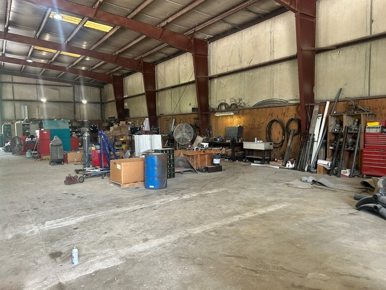 More Photos Of 5010 Old Alton Edwardsville Rd, Edwardsville Industrial For Sale