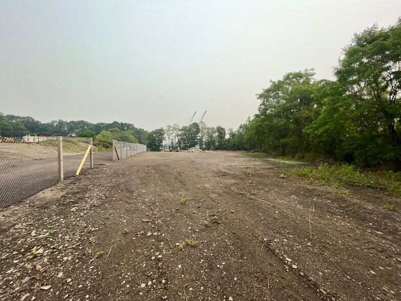 More Photos Of 2071 Albany Post Rd, Montrose Land For Sale