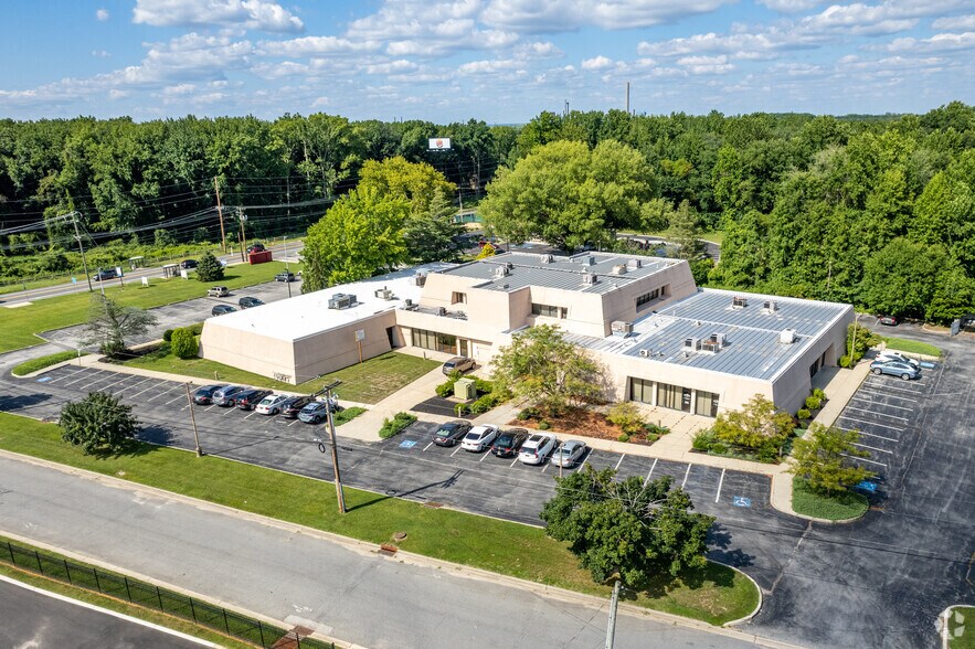 More Photos Of 390 N Broadway, Pennsville Medical For Sale