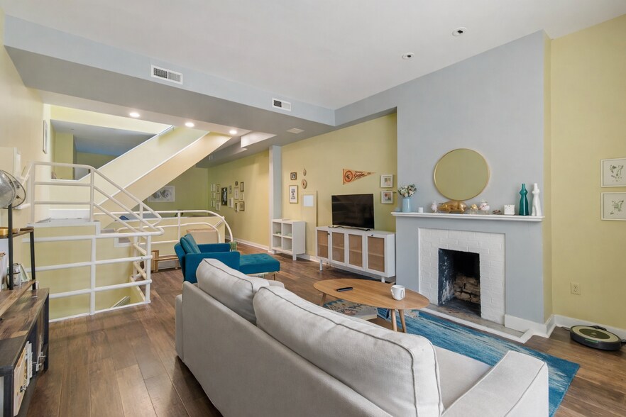 More Photos Of 1215 John St, Baltimore Multifamily For Sale