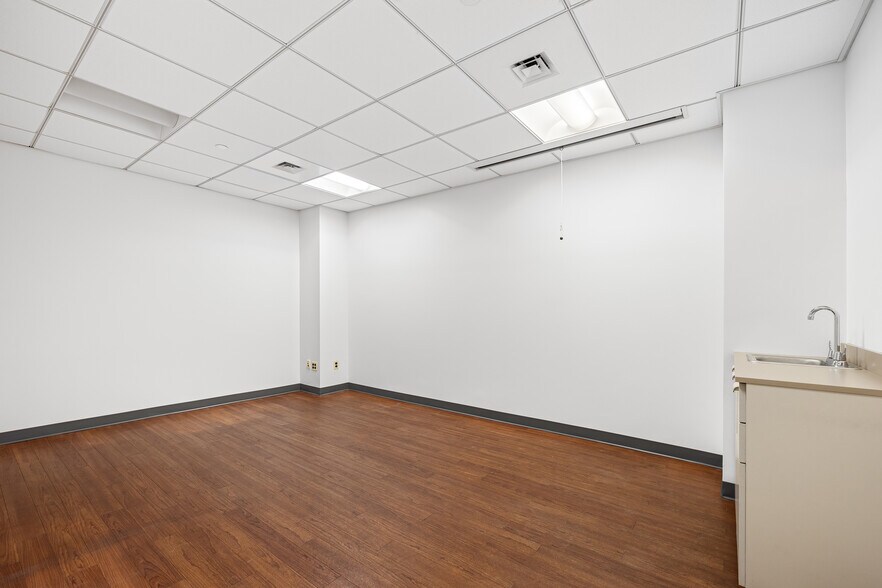 More Photos Of 820 Second Ave, New York Medical For Sale