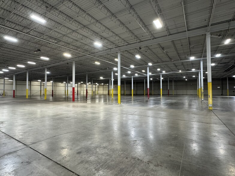 More Photos Of 26401 Fargo Ave, Bedford Heights Warehouse For Lease
