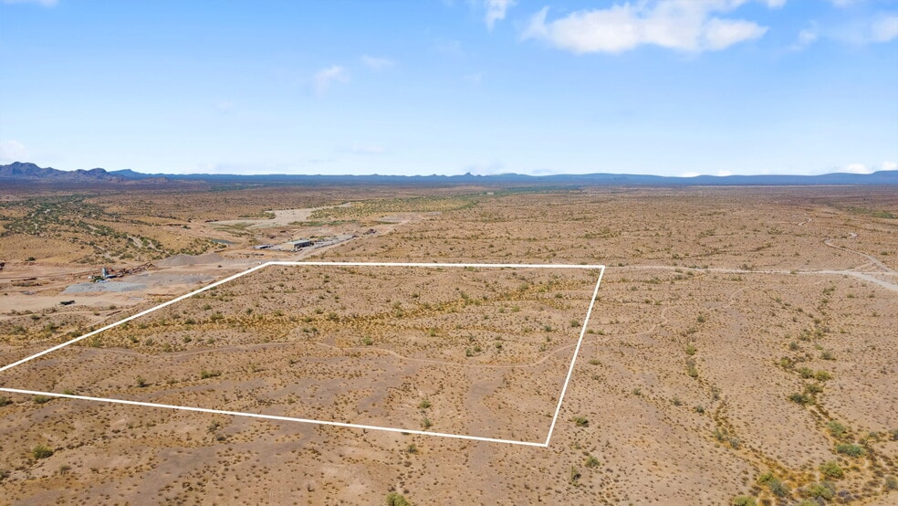 More Photos Of 31900 Camelback rd, Tonopah Land For Sale
