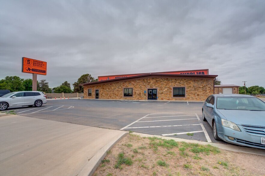 More Photos Of 4805 N Interstate 27, Lubbock Industrial For Sale