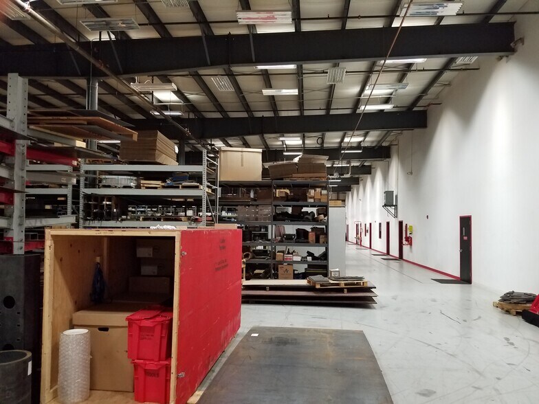 More Photos Of 25 Henniker St, Concord Warehouse For Sale