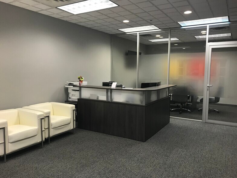 More Photos Of 180 N Palafox St, Pensacola Office For Lease