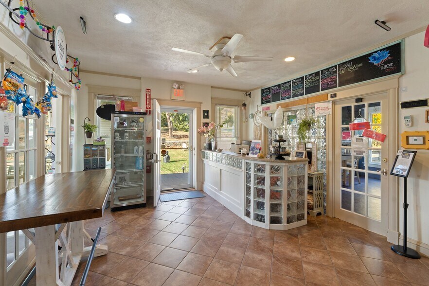 More Photos Of 4372 Post Rd, East Greenwich Office Residential For Sale