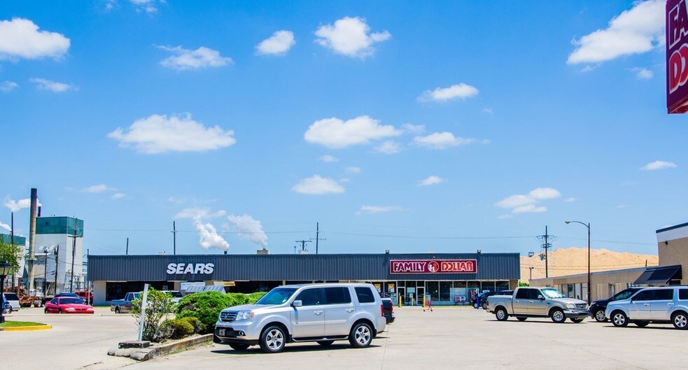 More Photos Of S Ave B @ S. of Ave. B & Willis Ave., Bogalusa Unknown For Lease