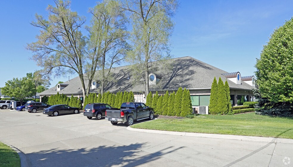 More Photos Of 13400-13486 Canal Rd, Sterling Heights Office For Lease