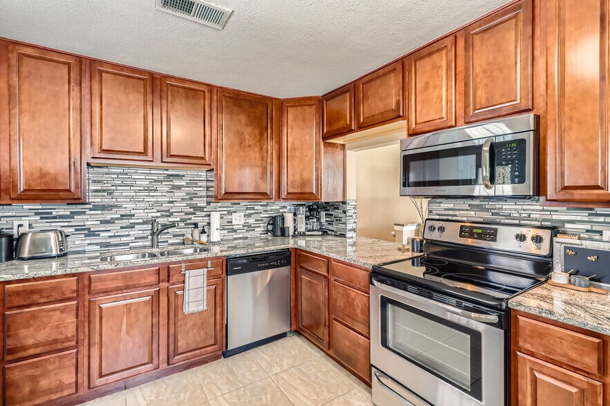 More Photos Of 1311-1317 Jasmine St, Denver Apartments For Sale