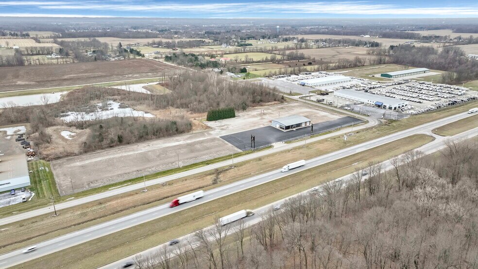 More Photos Of 10967 Columbus Pky, Pataskala Service For Lease