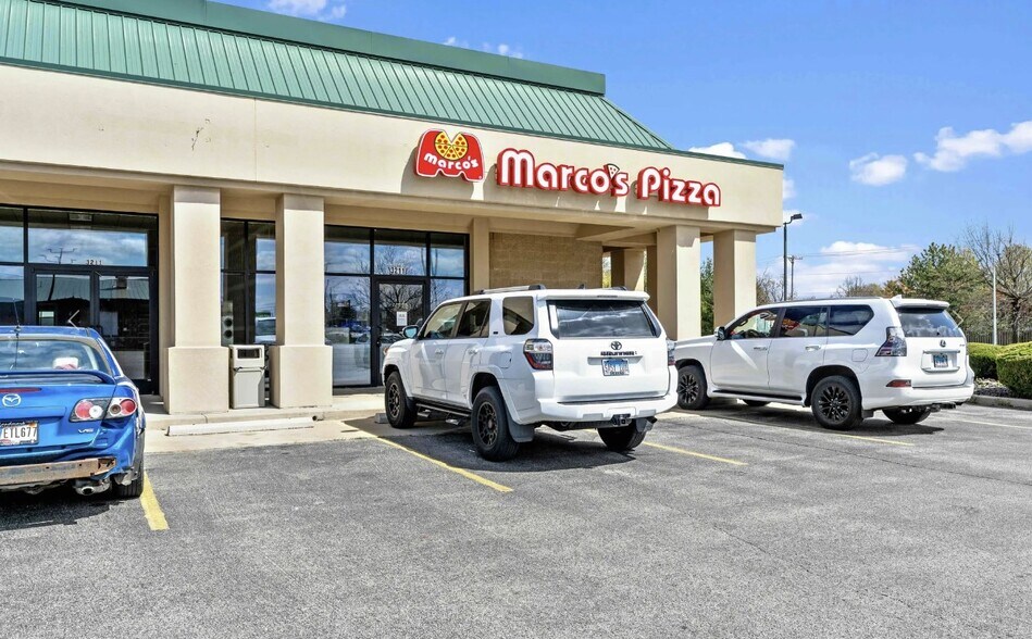 More Photos Of 3201 W Iles Ave, Springfield General Retail For Lease