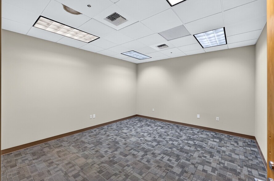 More Photos Of 2208 N Swing Ln, Liberty Lake Medical For Lease