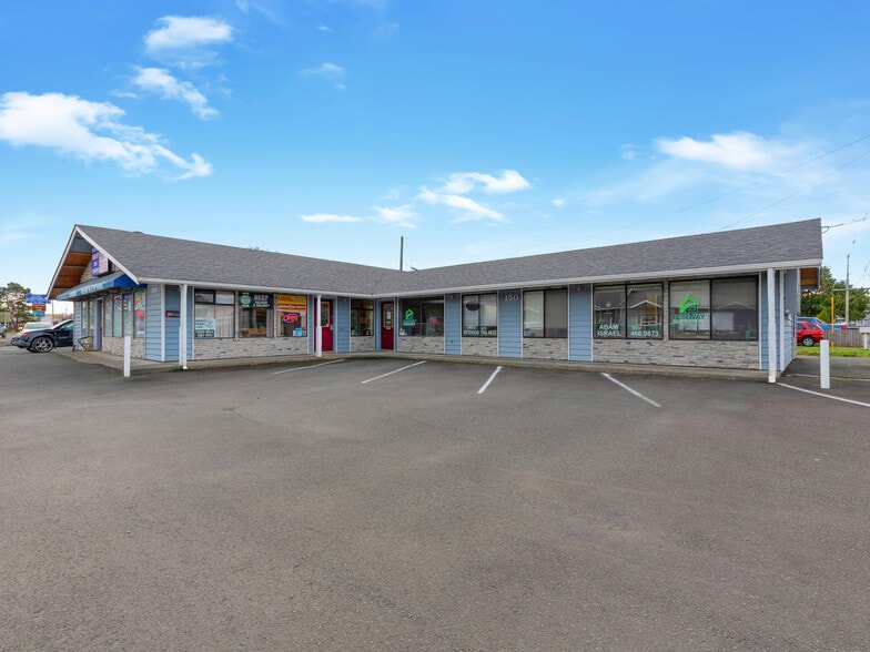 Primary Photo Of 144-150 N Roosevelt Dr, Seaside General Retail For Lease
