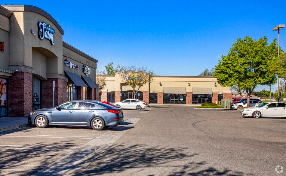 More Photos Of 3948 Sylvan Ave, Modesto Storefront Retail Office For Lease