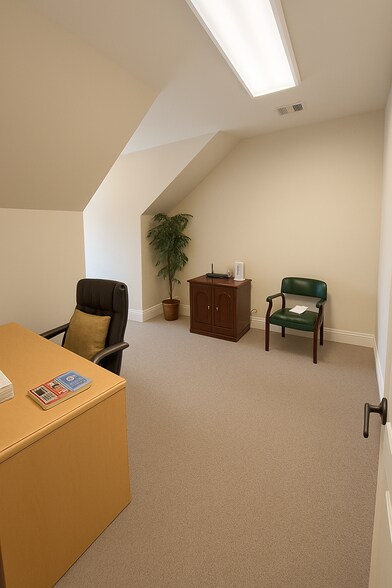 More Photos Of 579 Lakeland East Dr, Flowood Office For Lease
