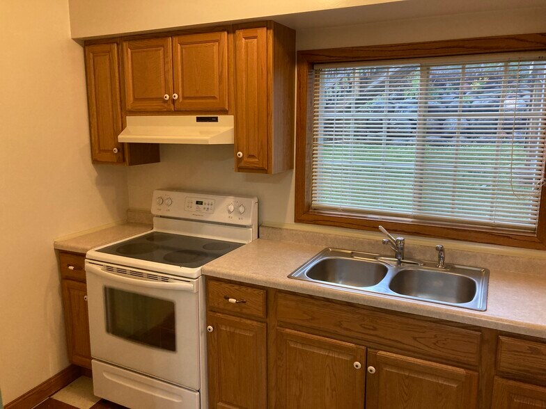 More Photos Of 117 W 3rd St, Duluth Apartments For Sale