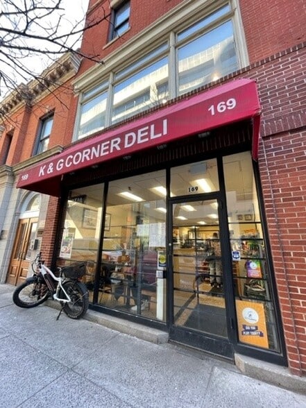 More Photos Of 130 Court St, New Haven Office Residential For Sale