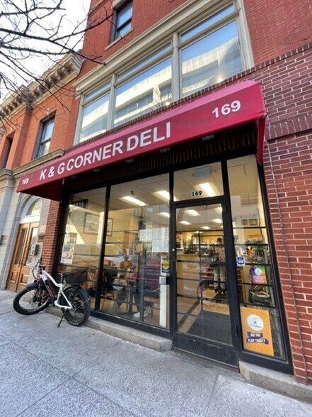 More Photos Of 130 Court St, New Haven Office Residential For Sale