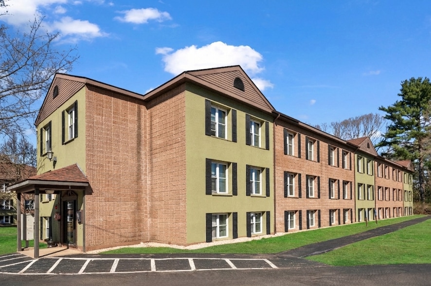 More Photos Of 85 Manchester St, Concord Apartments For Lease