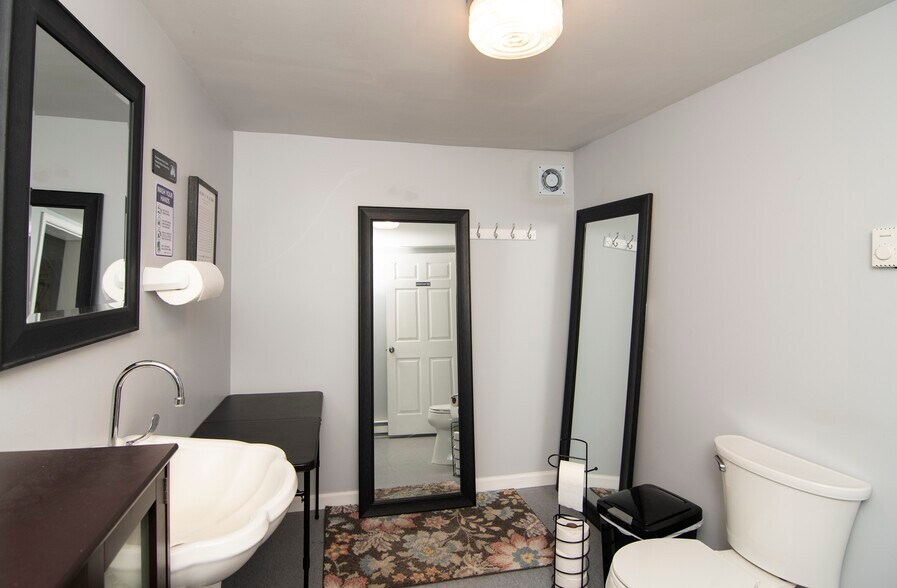 More Photos Of 439 Main Street, Rainelle Storefront Retail Residential For Sale