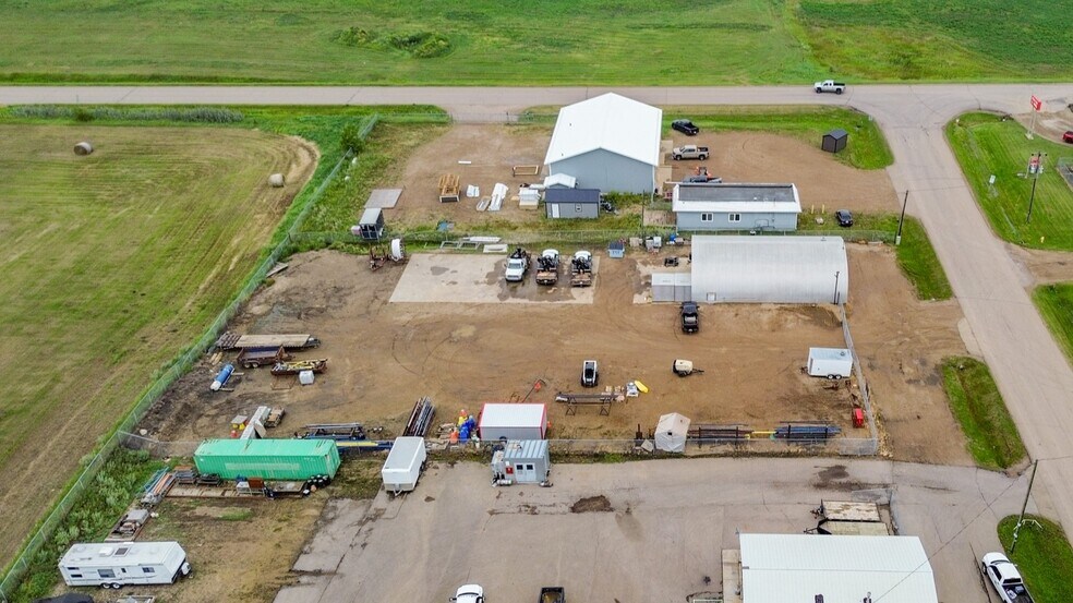 More Photos Of 3804-47 Ave, Stettler Warehouse For Sale