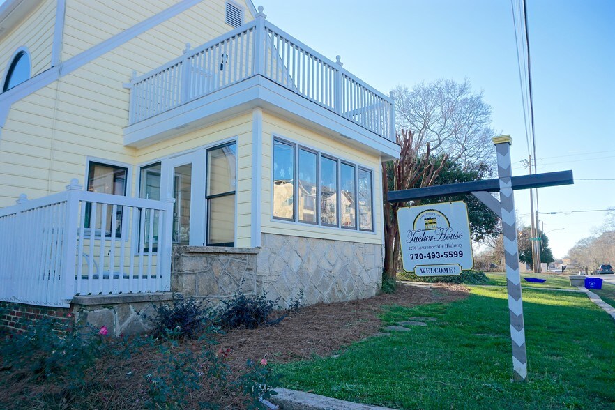 More Photos Of 4270 Lawrenceville Hwy, Tucker Freestanding For Sale