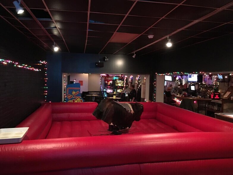 More Photos Of 42 Market St, Bangor Storefront For Lease