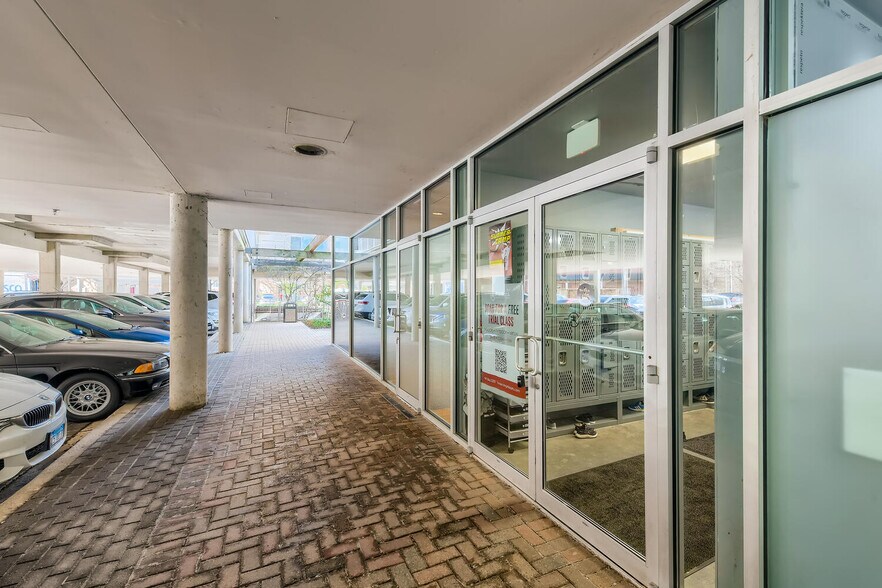 More Photos Of 1100 Central Ave, Wilmette Apartments For Lease