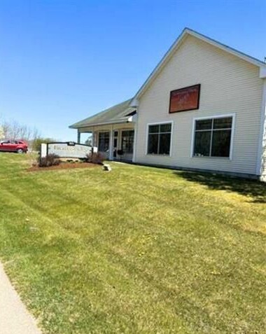 More Photos Of 501 Daniel Webster Hwy, Merrimack Unknown For Lease
