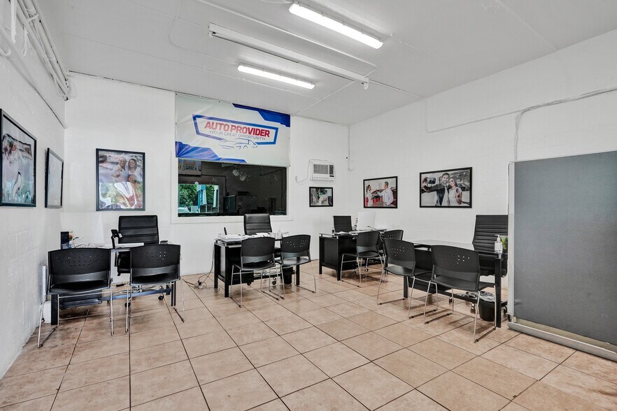 More Photos Of 5350 N State Road 7, Fort Lauderdale Auto Repair For Lease