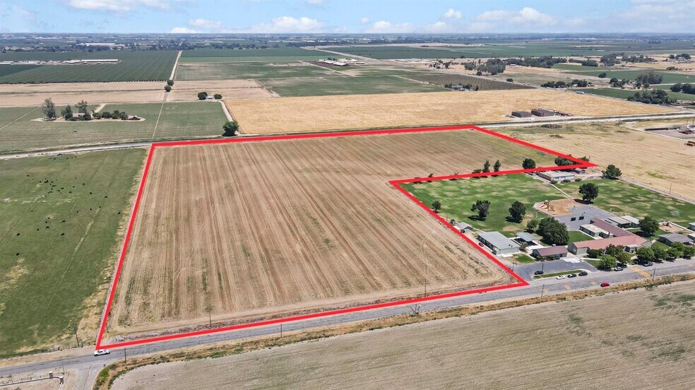More Photos Of 20515 3rd Avenue, Stevinson Land For Sale