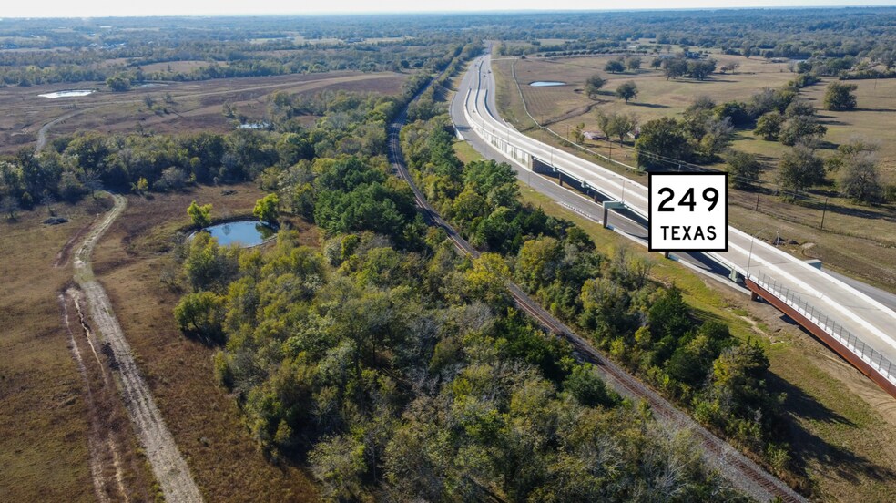 More Photos Of 7848 TX-105, Navasota Land For Sale