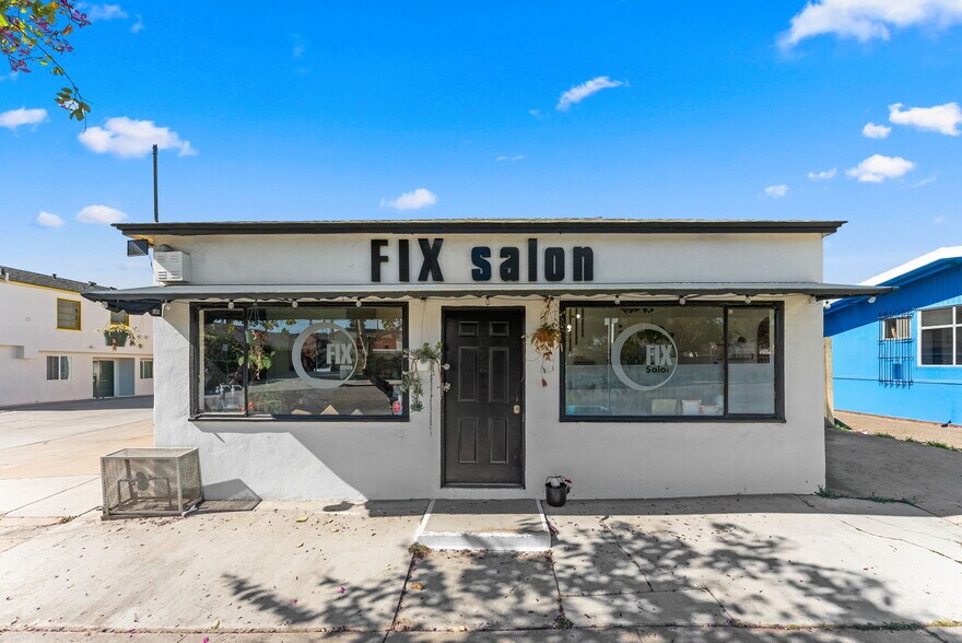More Photos Of 1232 30th St, San Diego Storefront For Sale
