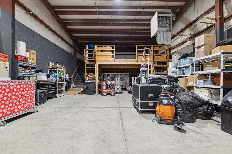 More Photos Of 2502 E Michigan Ave, Ypsilanti Freestanding For Lease