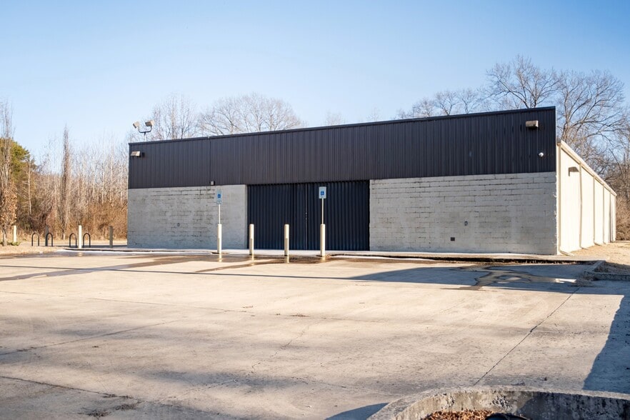Primary Photo Of 5226 Highway 61, Memphis Freestanding For Lease