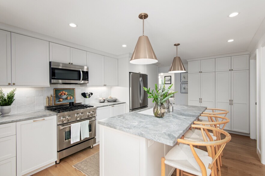 More Photos Of 937 3rd St, Encinitas Apartments For Sale