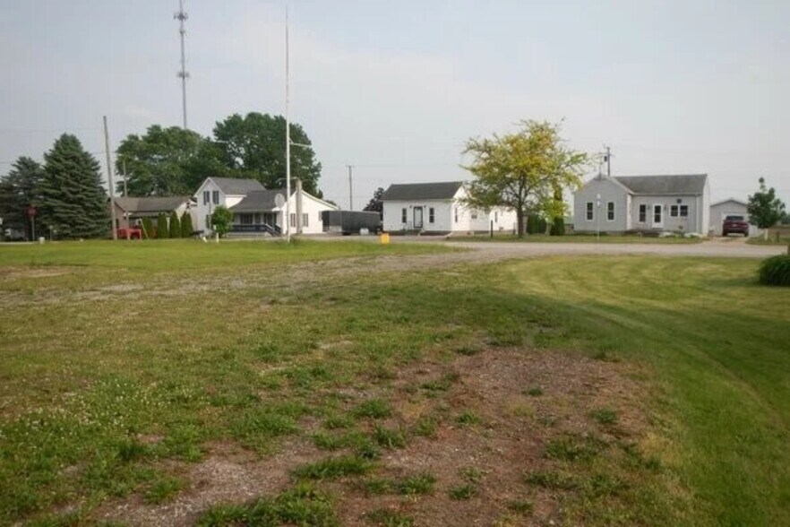 More Photos Of 4225 East St, Akron Office For Sale