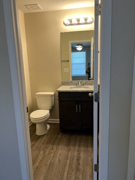 More Photos Of 162 Jack Miller Blvd, Clarksville Apartments For Sale