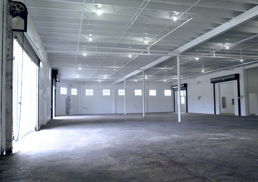 More Photos Of 301-395 NE 59th St, Miami Coworking Space