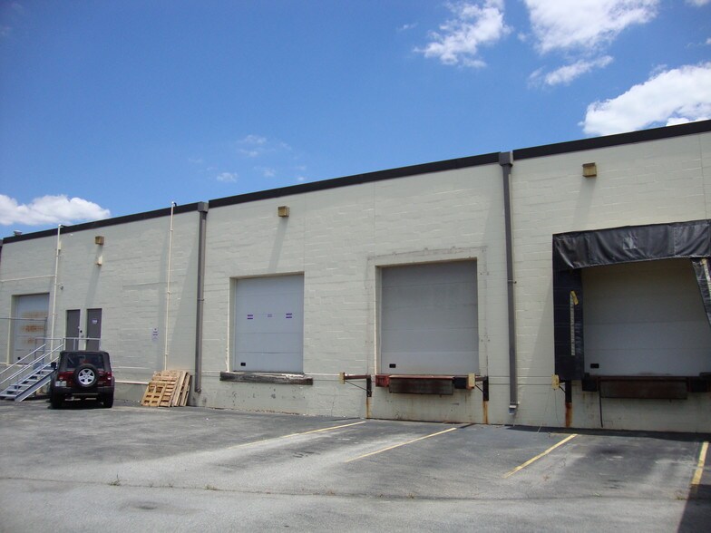 More Photos Of 119 Naylor Mill Rd, Salisbury Flex For Lease