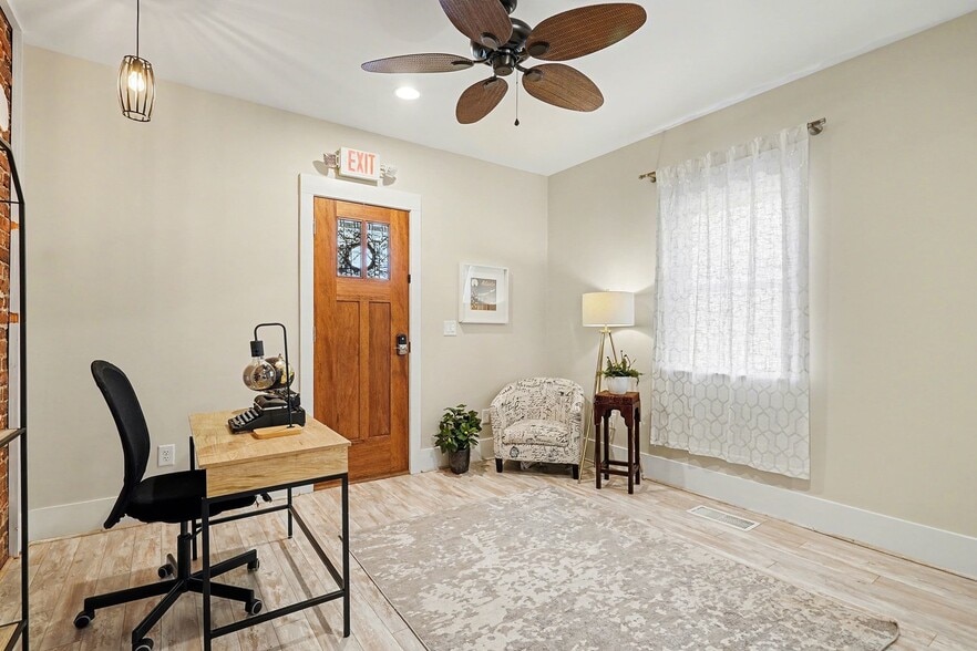More Photos Of 117 E Maple St, Decatur Loft Creative Space For Sale