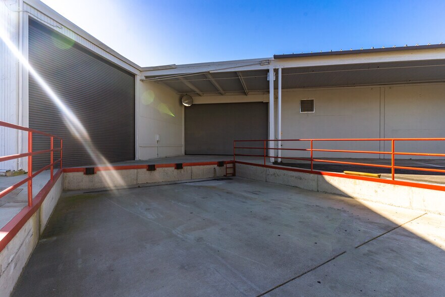 More Photos Of 161 Starlite St, South San Francisco Warehouse For Sale