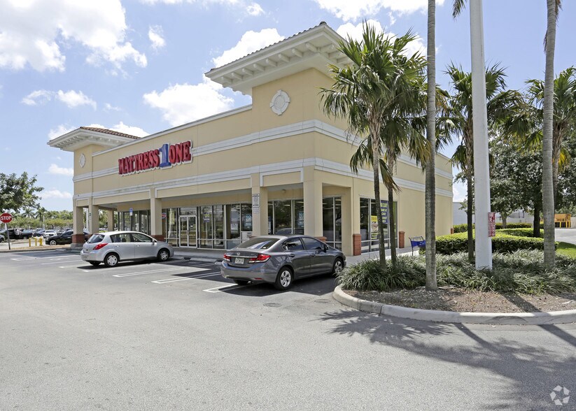 More Photos Of 16760-16836 SW 88th St, Miami General Retail For Lease